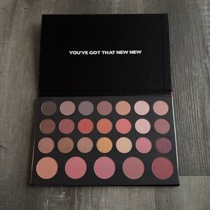 Bh Nouveau Neutrals Professional Eyeshadow Palette with Multiple Shades